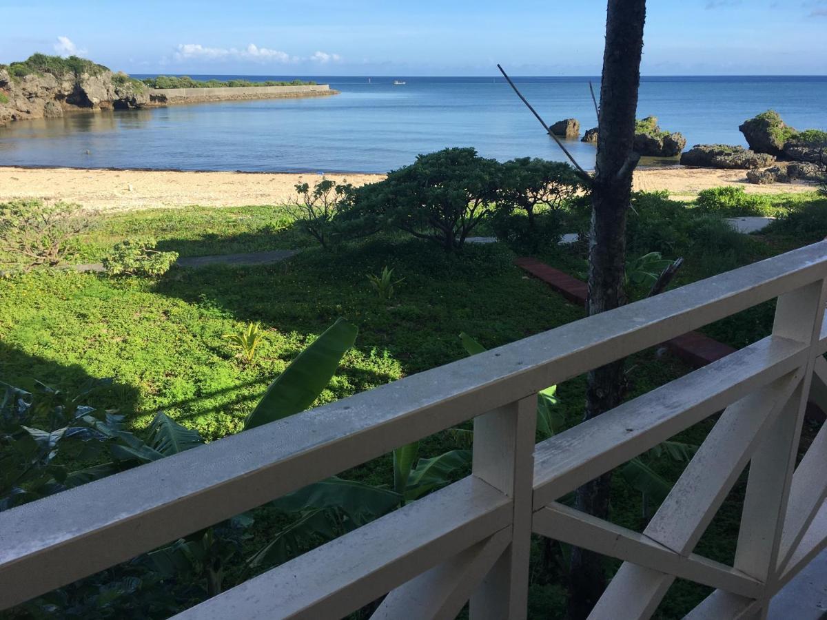 Ken'S Beachfront Cafe & Lodge, Bl2, Oceanfront And Free Canoe Rental อนนะ ภายนอก รูปภาพ